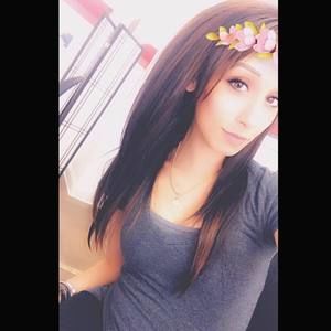 Meet your Posher, Danielle